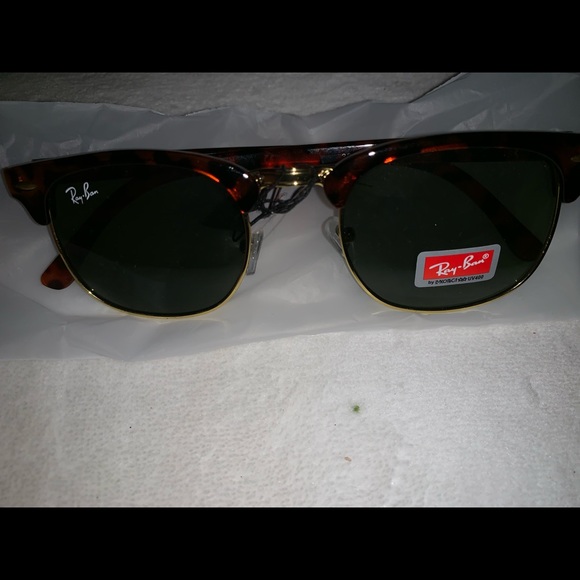Ray Ban Clubmaster Classic Sunglasses - Picture 4 of 5